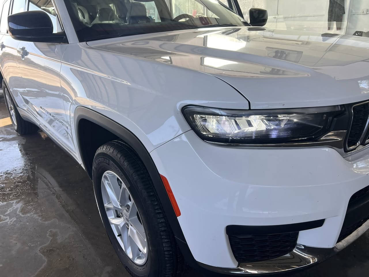 لاريدو 23 ضرر جدا بسيط فقط خشم البنيد جهة السايق بدون لاتبديل ولا فتح ولا ايرباك بيع او مراوس بأقل 310


**إذا كنت صاحب هذا الإعلان وتريد حذفه لأي سبب، رجاءا أرسل رسالة إلى الدعم الفني**