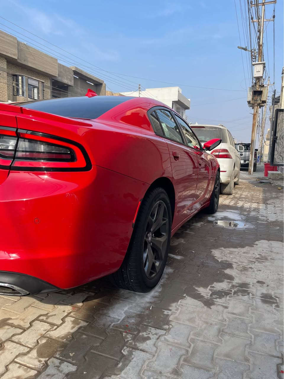 السلام عليكم جارجر 2015 دخول جديد كتاب ضباط تحويل مباشر لون احمر طماطه 
المواصفات رالي فول عد الفتحه 
حادثه موضوح بصوره مدكر الايسر بي صبغ نفسه 
باقي السياره كفاله وجاهز من كلشي 
الاستفسار اتصل *********** الزبير, البصرة
