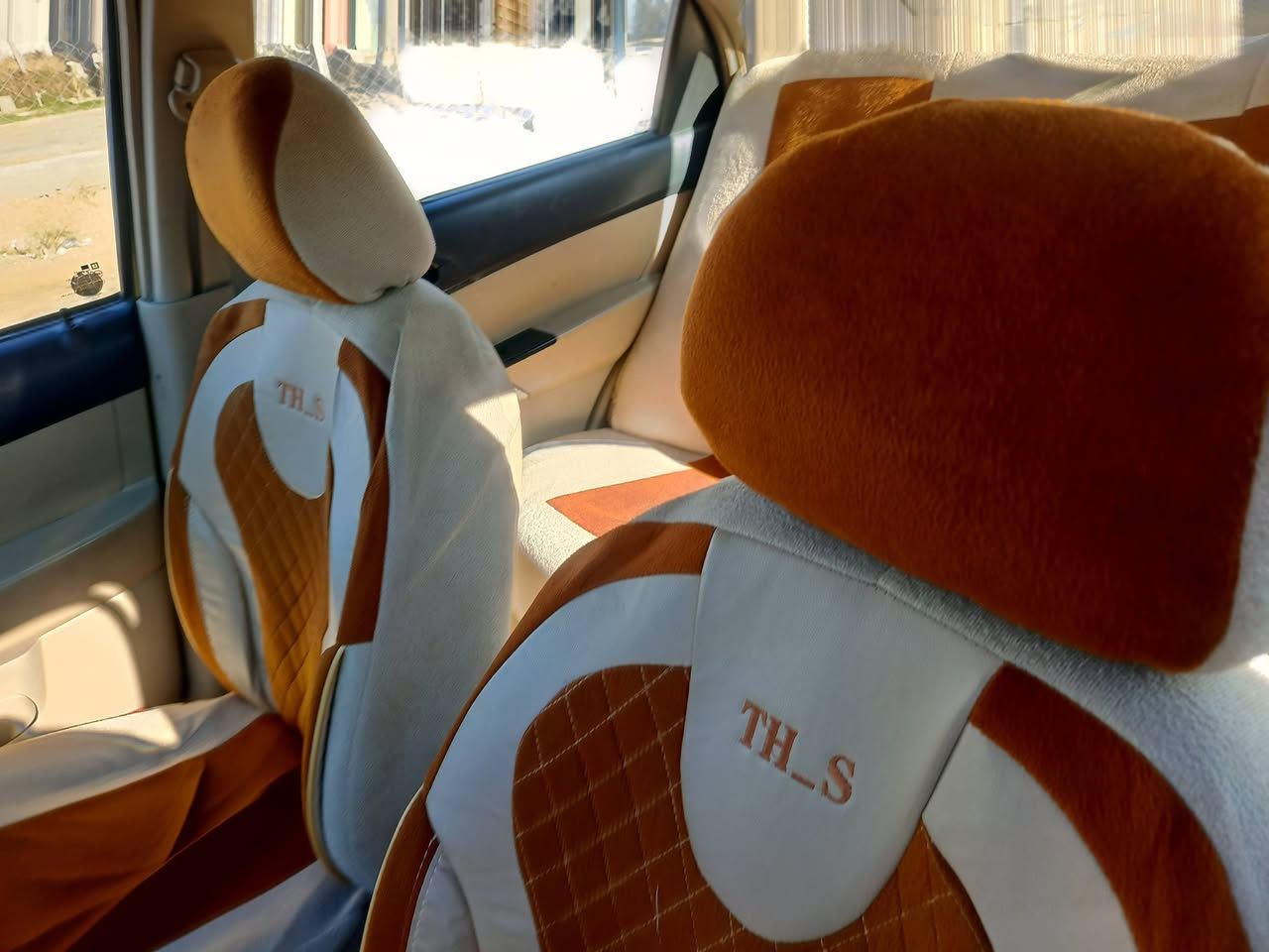 افيو موديل 2009 وارد خليجي مفتوح اوتماتيك تخم تاير جديد مصبوخه جماليه رقم انكليزي هزه جديده الشهر العاشر  سنويه 30 مكان السياره مشخاب السعر 53وبيه مجال بسيط ***********
