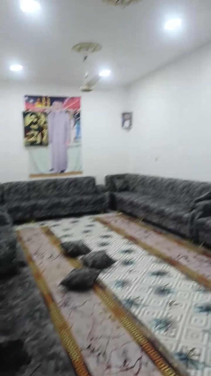 سلام عليكم بيت زراعي في لمدينه خلف رؤف مساحه ٢٠٠ متر بنا حديث لبيت نضيف لستفسار ‏‪***********‬‏
