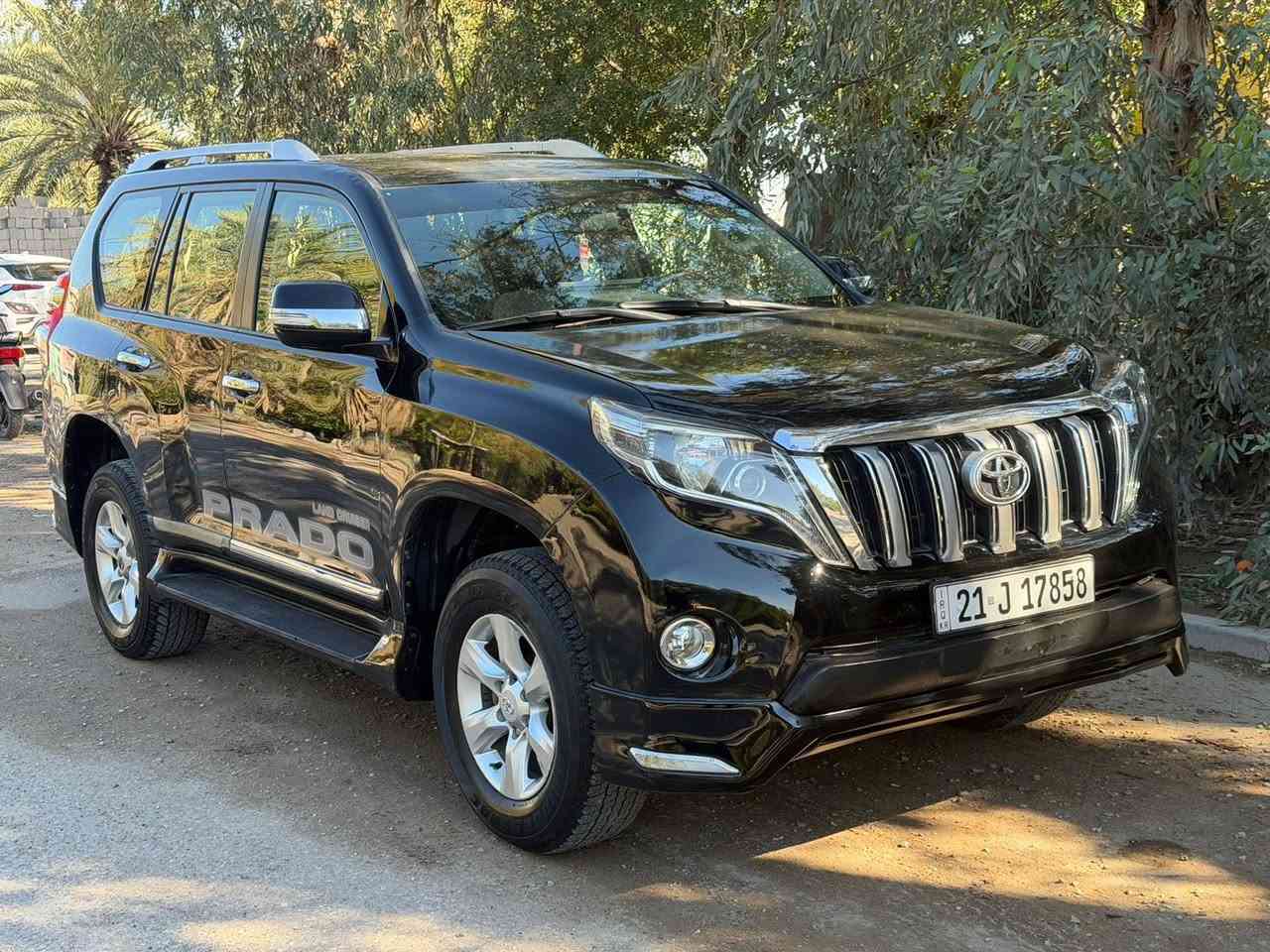 السلام عليكم برادو موديل 2011 معروضه 182 وبيه مجال بسيط رقم سلمانيه باسمي سنويه هزه كله جديد تحويل مباشر مكينه 2700 تبريد ثلج سياره صدر امامي خلفي جديد تخم تاير جديد سياره جاهزه كل نقص مابيه مواصفات سياره 7 راكب 3قطع تبريد فور ويل شاشه كبيره مري شفط اشاير بلمري وبعد بيه هواي مواصفات ((((( سياره بيه صبغ جاملغ امامي + نص بنيد كلير بدون دواخل )))) مكان سياره بغداد الاستفسار *********** خاص مغلق شراي يتصل يالله
