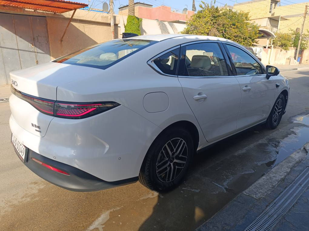 للبيع بي واي دي سيل 05 موديل 2025 
فول مواصفات رقم بغداد باسمي 
13 كاميرا محيطية 360 درجة
قيادة ذاتية تحديد مسار اوتو هولد توقف ذاتي 
كاميرا داشكام بلادية 
لايت ليد بك لايت لد 
مدوشمة ارضية جلد 
مري شفط اشارة بالمري 
نقطة عملياء بالمري الجانبية 
انارة ترحيبية عند الاقتراب 
التفويلة 65 لتر 
والشحن تمشي 55 كيلو 
غراضها كاملة كاعيات مع الشاحنة والكتلوكات 
فتحة سقف سلايد روف 
انارة داخلية ليد 
السعر 22 مليون 
مكاني بغداد حي العامل 
هاتف ***********
السيارة ماشية 5000 كم قابل للزيادة ومكفولة بحالة الوكالة بغداد, العراق
