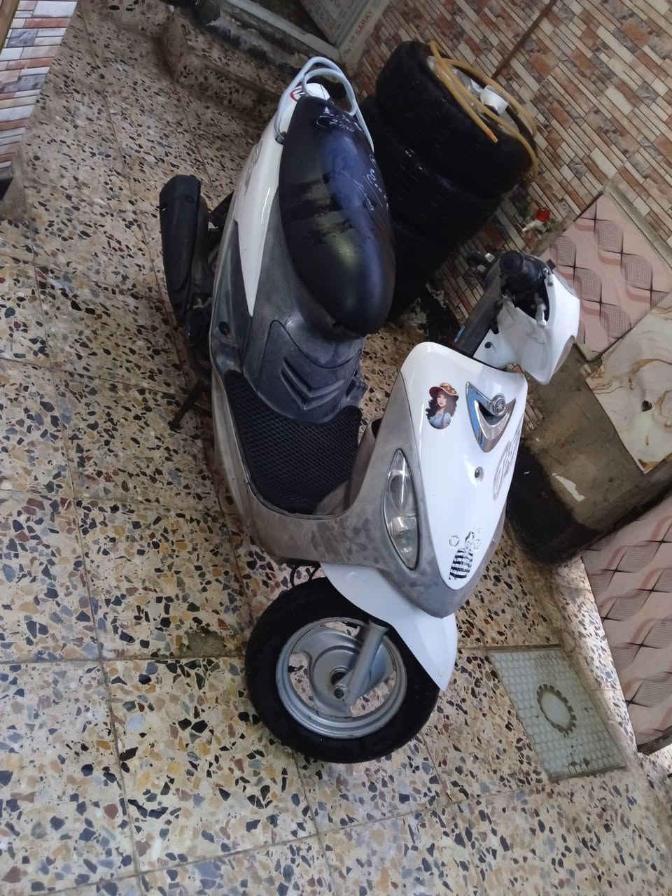 ماكس شلعه معدل فول نعومه فول
برغي نقص مابيها وبلاديه شرط من كلشي تعال وفحص 

لايت اشاير لدات قفل ستيرن قفل صندوق دبلات تايرات 

برغي نقص مابيها وبلاديه وحلى من صور بهواي مكاني 

مدينت الصدر شراي يتصل سعر 520 شراي ادلل رقم 

***********
