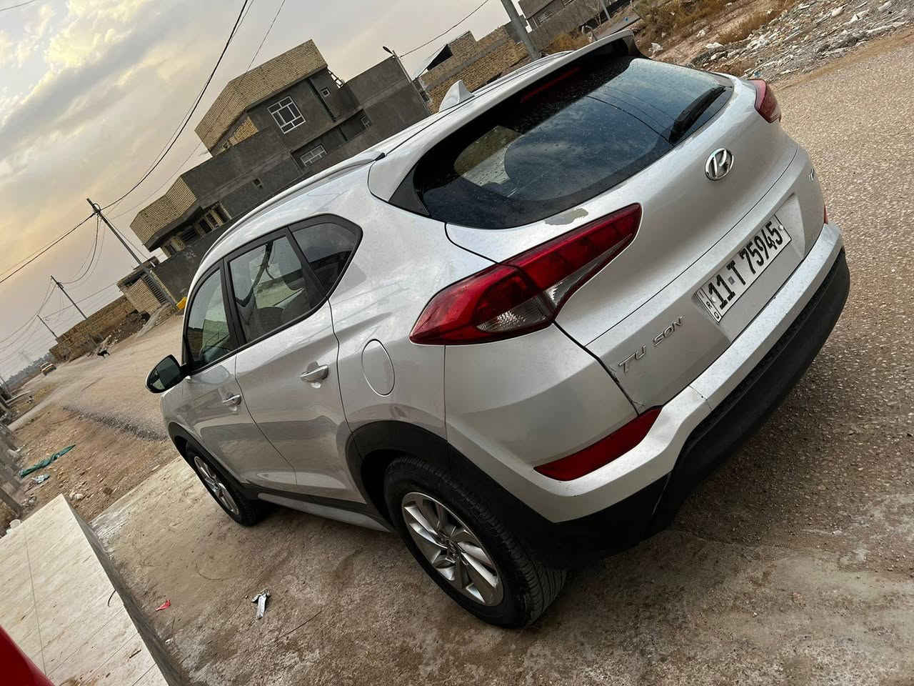 توسان ٢٠١٨ امريكي
مكينه كير حداديه جديده 
كلين بدون حادث ولاصبغ
ماشيه ٨٠
السعر ١٦٠
للاتصال ***********
مكان سياره حله
