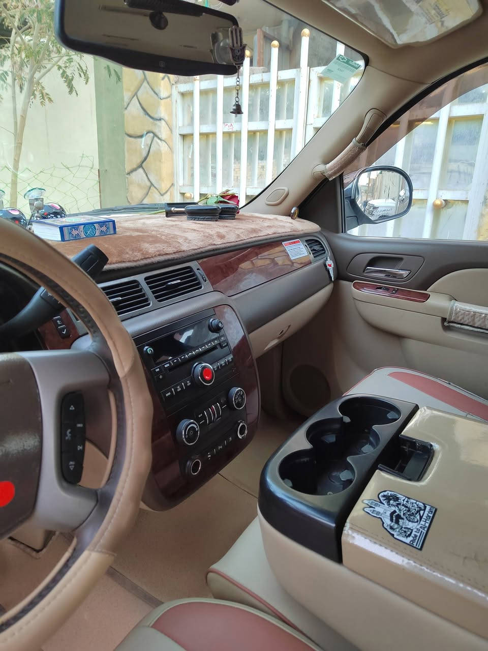 السلام عليكم يوكن فحل للبيع وباقي التفاصيل داخل المنشور السياره كفاله من التبديل  والصبغ حتى الدعاميات بدون صبغ بلادي
