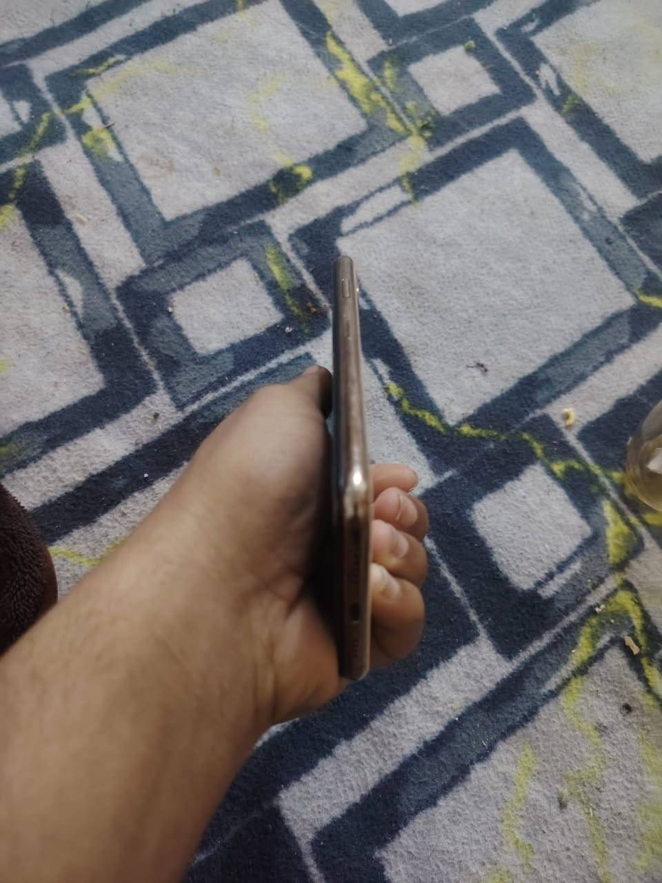 السلام عليكم جهاز اكس ماكس للبيع بدل بطاريه فقط 100شوفة عينك بي كسر بشاشه قليله لباقي بلزكه السعر 175وبي مجال لشراي ***********
