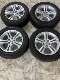 تخم ويل مع تاير مع حساس هواء  شرط النظافه  قياس١٧  بيع او مراوس  ٠٧٨١٢...