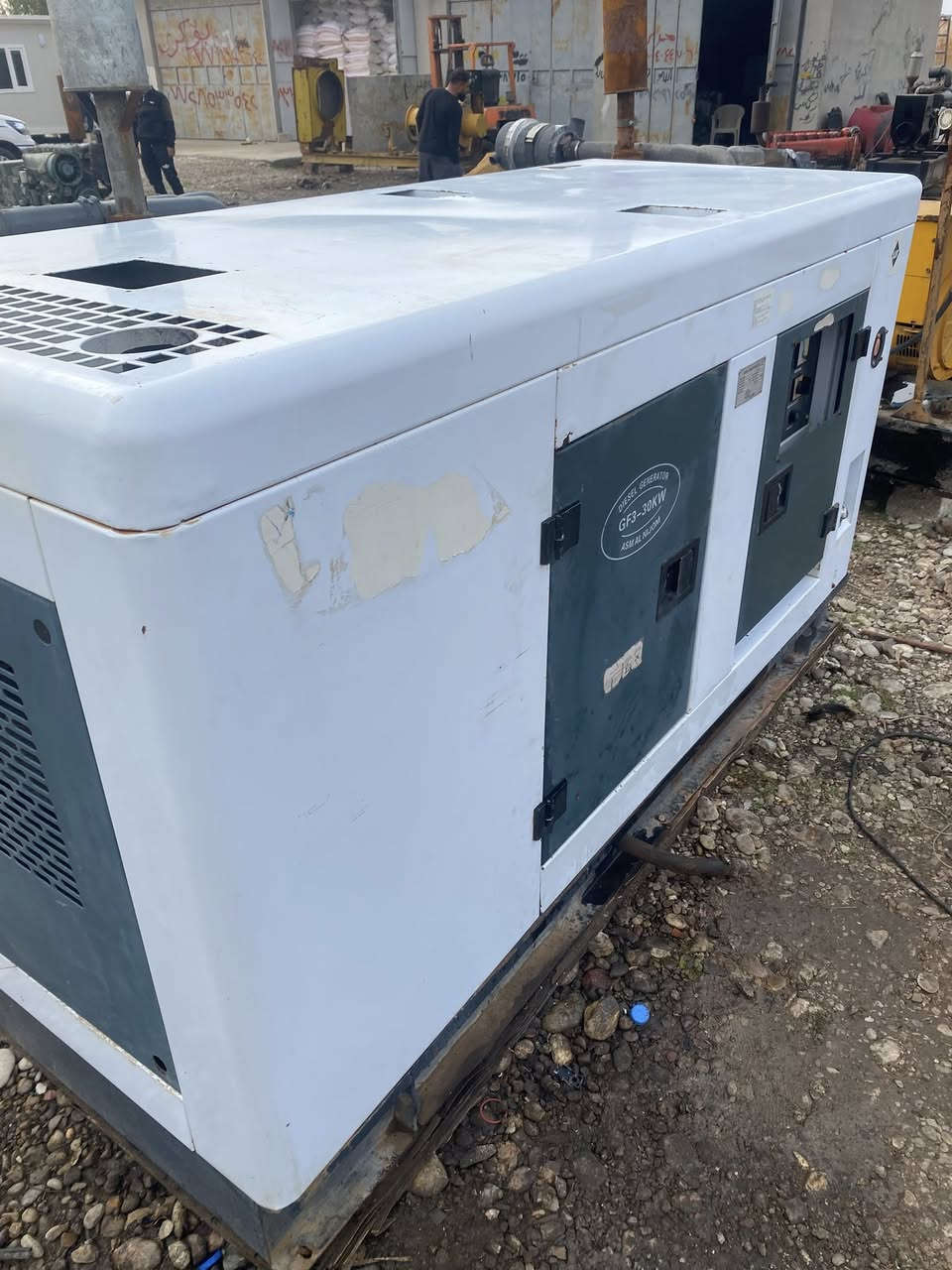 اسلام عليكم بيركنز النجوم  ٤ بستم سوبر كاتم  مشتغل قليل ما مفتوح لا صرف ولا بخار ٣٨ كيفي مكان ديالى  ***********
