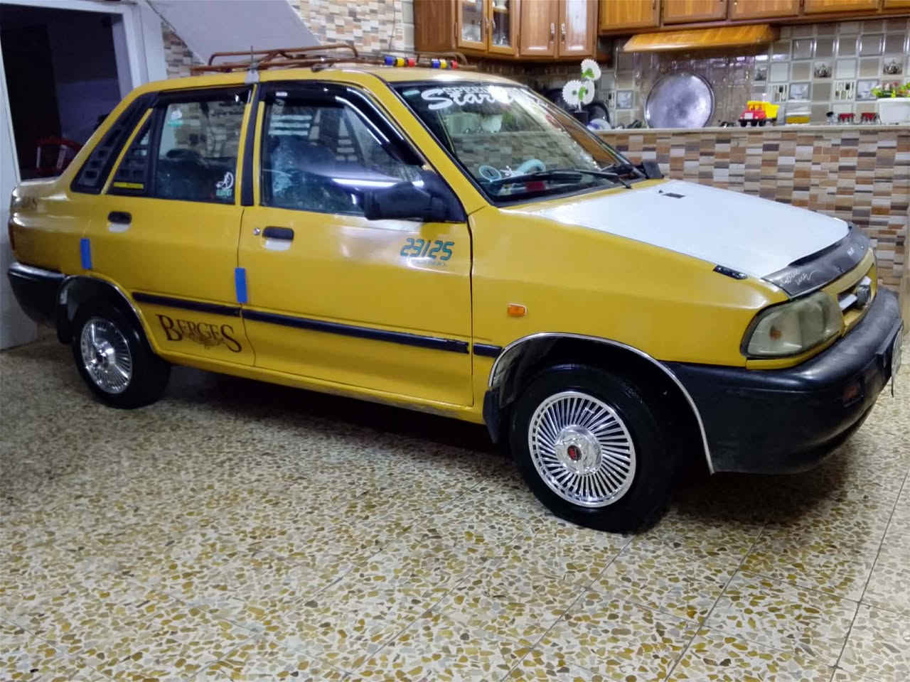 للبيع سايبه موديل ١١مكفوله من محرك وكير وشاصي وباتري وطخم تاير كلو جديد الشرعي بل موصل اتريد وكاله او تحويل حاظر هياء وغرامات صفر كاربون بنزين بيه السياره جديده ومابيه اي نقص وهذا رقمي *********** *********** السعر اتصل وادلل
