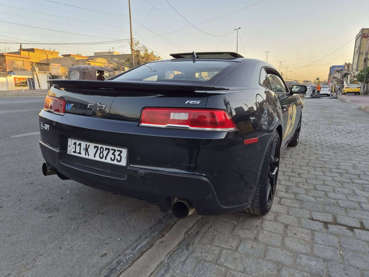 السلام عليكم 
للبيع كمارو 2014 RS 2lt اعلى مواصفات بالكمارو
كير مكينه خير من الله V6 اوتماتيك 
السياره حادثها جاملغ وبنيد 
وهنا بيها صبغ حزام 
السياره نشطه واني مداريها من ناحيه بانزين ودهن 
عليها كزوز وH pipe 
ومبرمجه برمحه استخدام يومي 
وياله تو سايز 
يرادلها ترتيبات بسيطه 
سعر ٨٨ وبيها مجال 
مكاني بغداد 
رقم ***********
