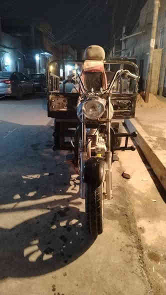 سلام عليكم ستوته البيع امتيار بدي نضيف مكينه نضيفه تخم جديد مديل 2013 شاصي مكفول السعر 600 بيها مجال رقم ***********
