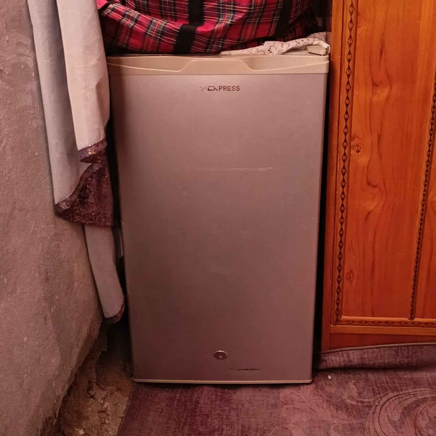 اغراض بيت البيع العنوان بغداد حي البتول ***********
