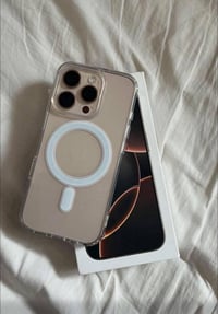 ايفون 16 برو ماكس نضافة 100%100  بطاريه 95  جهاز كلش نضيف ومستخدم قليل...