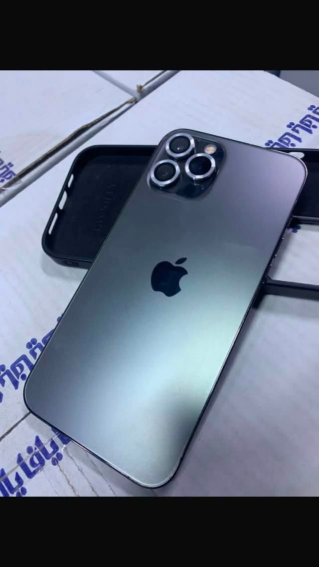 سلام عليكم ايفون 12 برو ماكس ذكره 128👈🏿بطريه 83👈🏿جهاز حلو واصلي وكرتونه موجوده مال بيت بكاني بغداد الزعفرانيه 💵450 وبي مجال ***********
