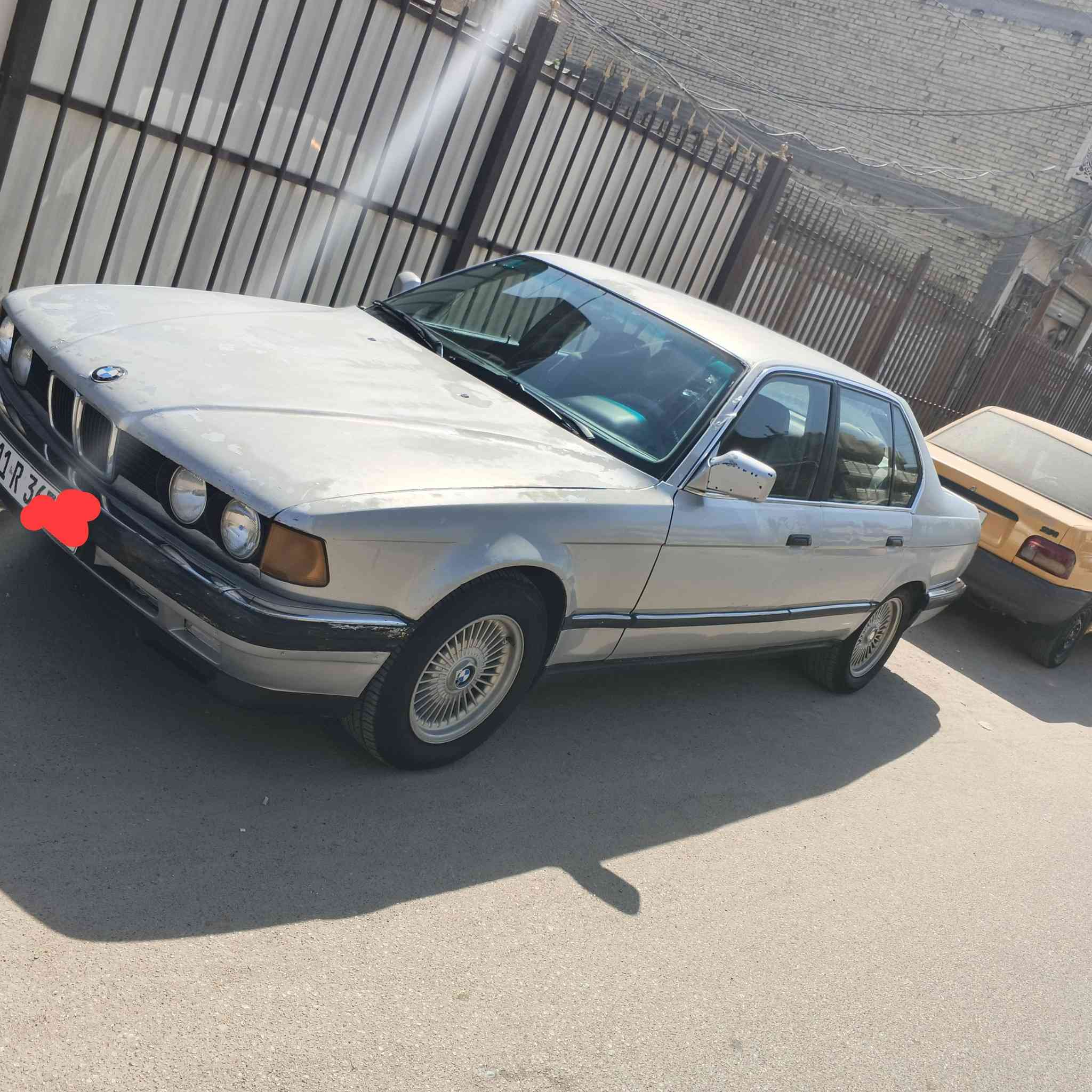 لبيع بي ام دبليو موديل 90 اللون رصاصي رقم بغداد انكليزي كير محرك بلادي بدون صبغ جراد قليل تبريد ثلج شغل باسمي تخم تاير جديد عنوان بغداد المشتل اتصال ***********
