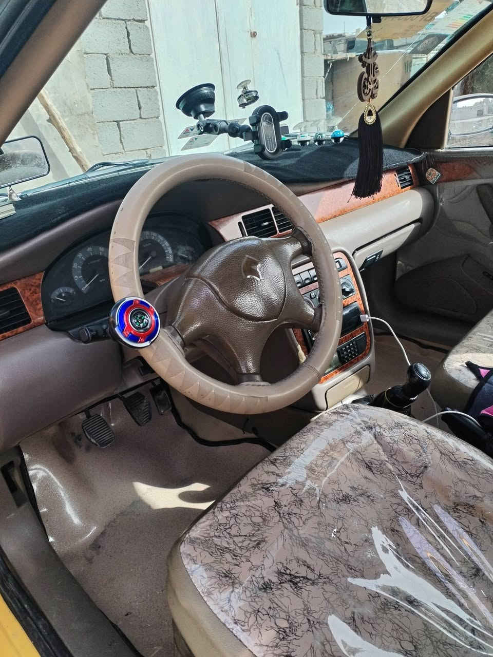 سلام عليكم سمند للبيع سياره حلوه وجاهزه ما ذب عليه ربع دينار كبل لشارع سياره كفاله عامه شرط سونار بعدهي علا وضع شركه ما ماشيه هواي سعره 45وبيه مجال قليل رقم *********** بيه واتساب
