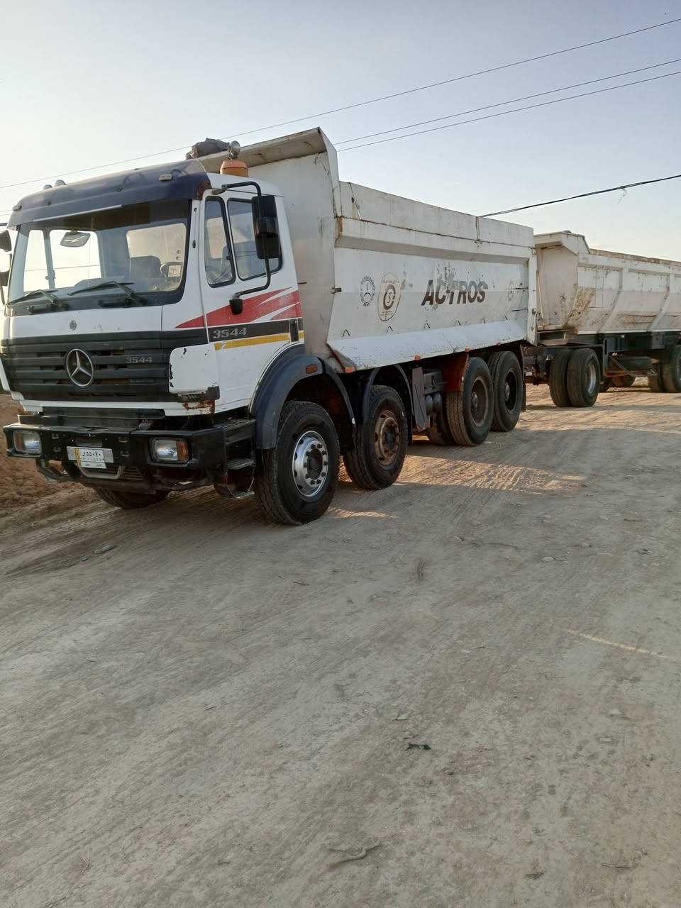 لبيع موديل 99 K3 بدون شيال محرك 44 مجموعة جيف قيطان بلادي عكرب باسمي مربوطه قاطره مقطوره 3لوحات تخم تاير ***********
