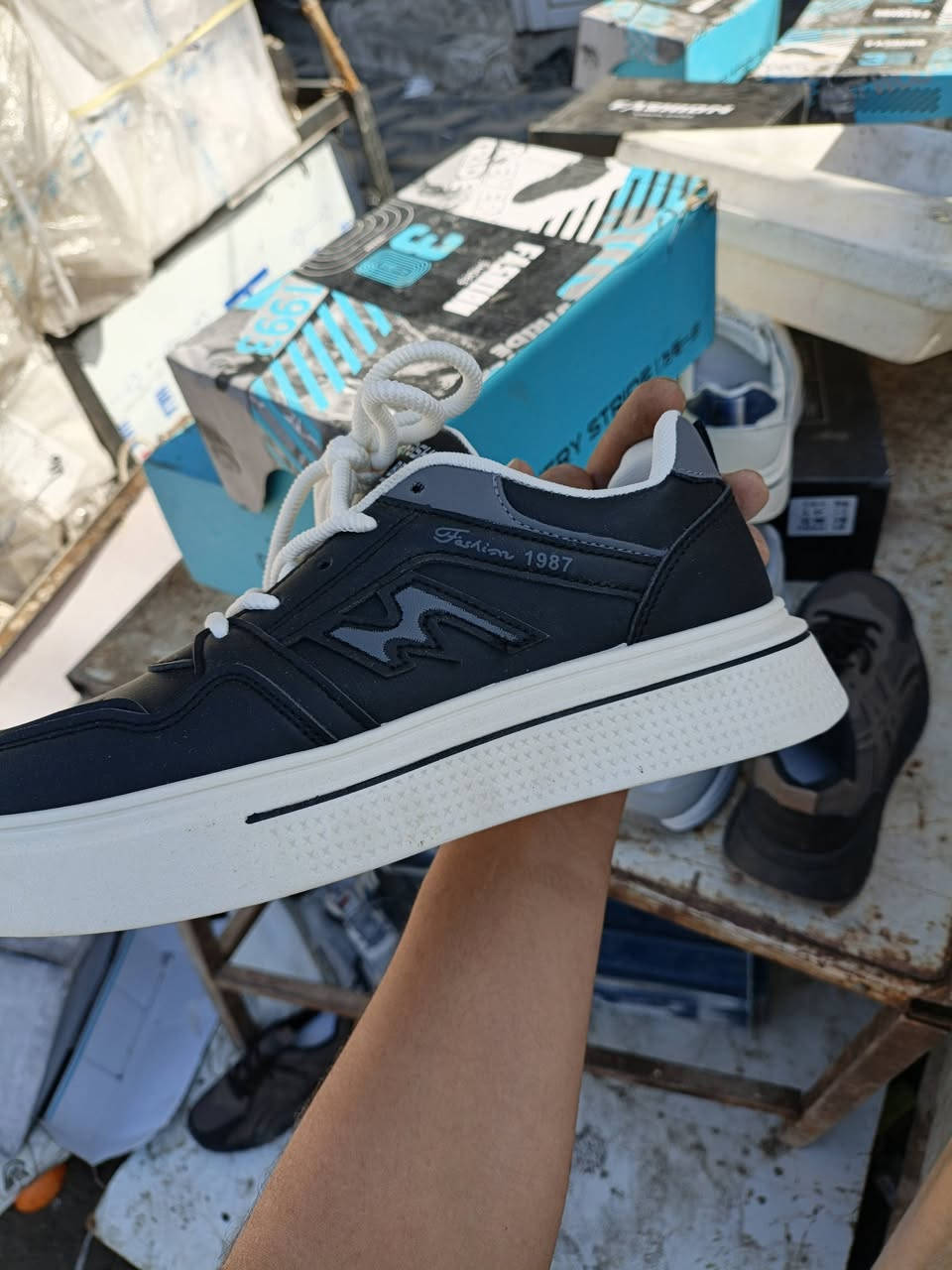 لبيع شلع 150قطعه سعر لقطعه ٦٠٠٠ ***********
