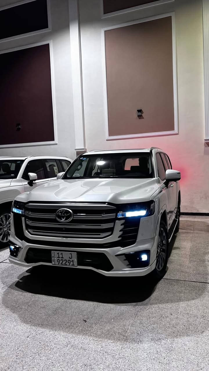 سلام عليكم
لاندكروز GXR  المتتد بريم اصل

محرك 4000 V6تنفس طبيعي 

موديل 2024اصل تكمة و سنوية. 
مكفولة من صبغ وتبديل والبارد

رقم بغداد باسمي تحويل 

مواصفات 

ثلث شاشات 

سلايت 

كشنات تبريد 

كشنات اثنين كهرباء 

تشغال بعد 

كشنات جلد 

جنطة كهرباء 

حساس امامي خلفي

أربع كامرات 360درجه

فتحة سقف  

بصمات اثنين

بيع اومراوس

مكاني بغداد لاستفسار ***********
