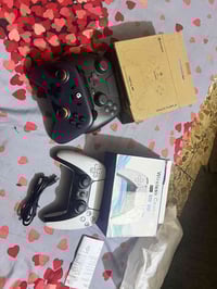 يدات بلايستيشن • جدد • تربط جوال