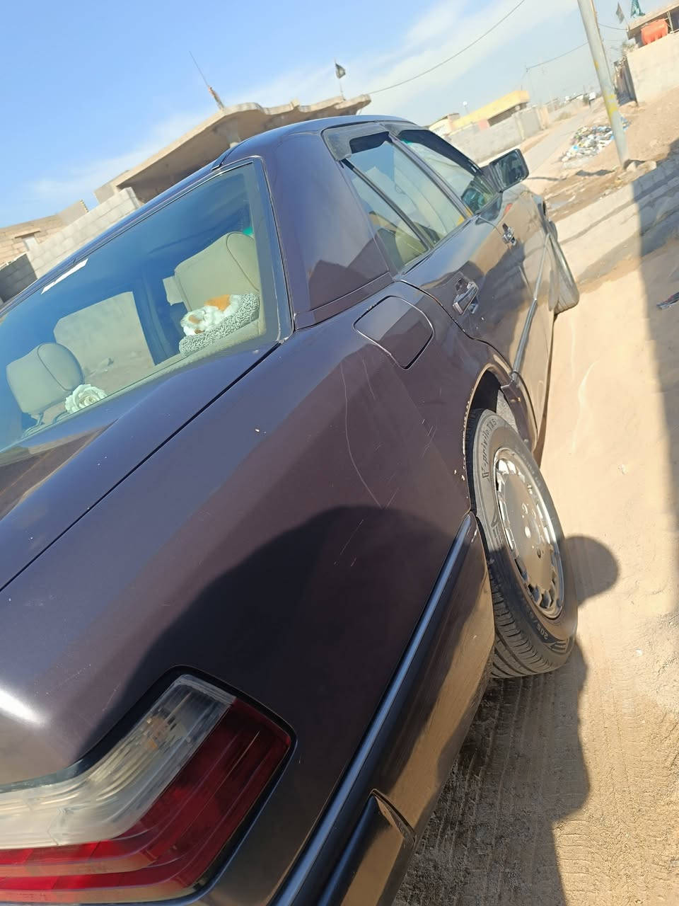 مرسيدس دب 1990 محور 2500 ديلكو
كلشي شغال بيها
 كشنات كهربائي
سلايد روف
سنتر لوك
تخم تاير
حدادية
السعر 69 وبيها مجال
العنوان البصرة قضاء الدير ناحية النشوة
***********
