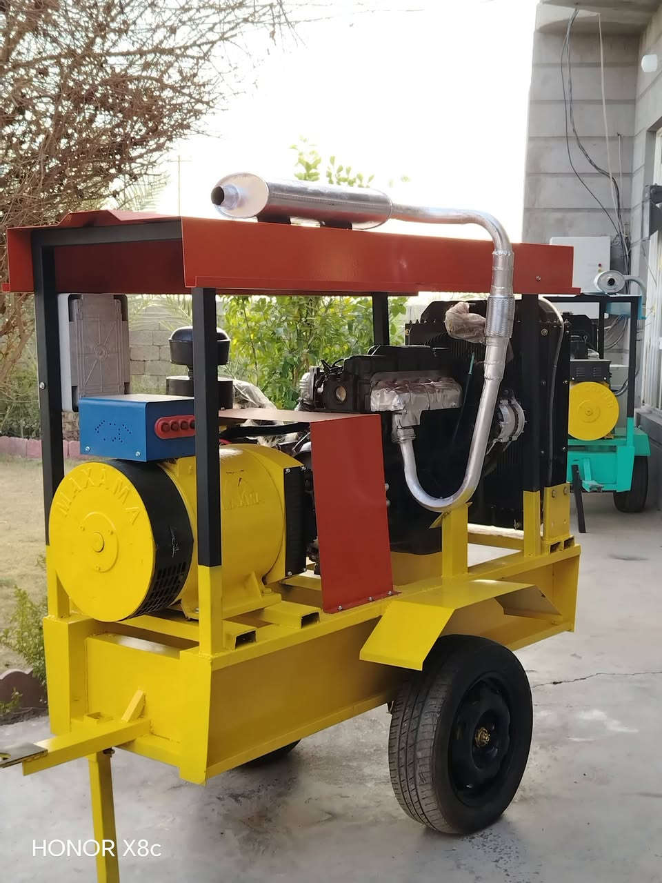 سلام عليكم
مولد كيه 2701 لا صرف وله بخار
راس تواليد 30كيفي ثري فيز
سعر 16ونص ورقه
***********
***********
مكان بغداد
