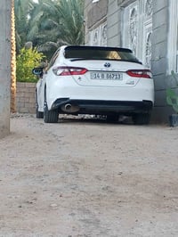 مساء الخير كامري  للبيع تكسي دبي 22 اصل بيها حادث جاملغ وبنيد سعر 155 ...