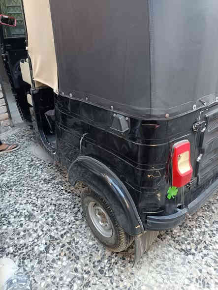 موديل 20تكتك لبيع مكان بغداد رأسه شارع 20 رقمي*********** بيه لغد ودخانه سعر 5750
