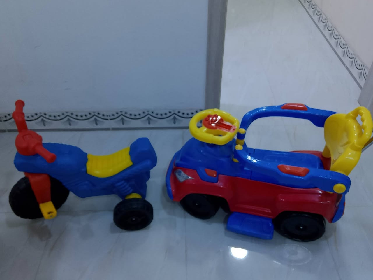 اخو جديد حجم كبير اثنينهم سويا للبيع اتصال ***********
