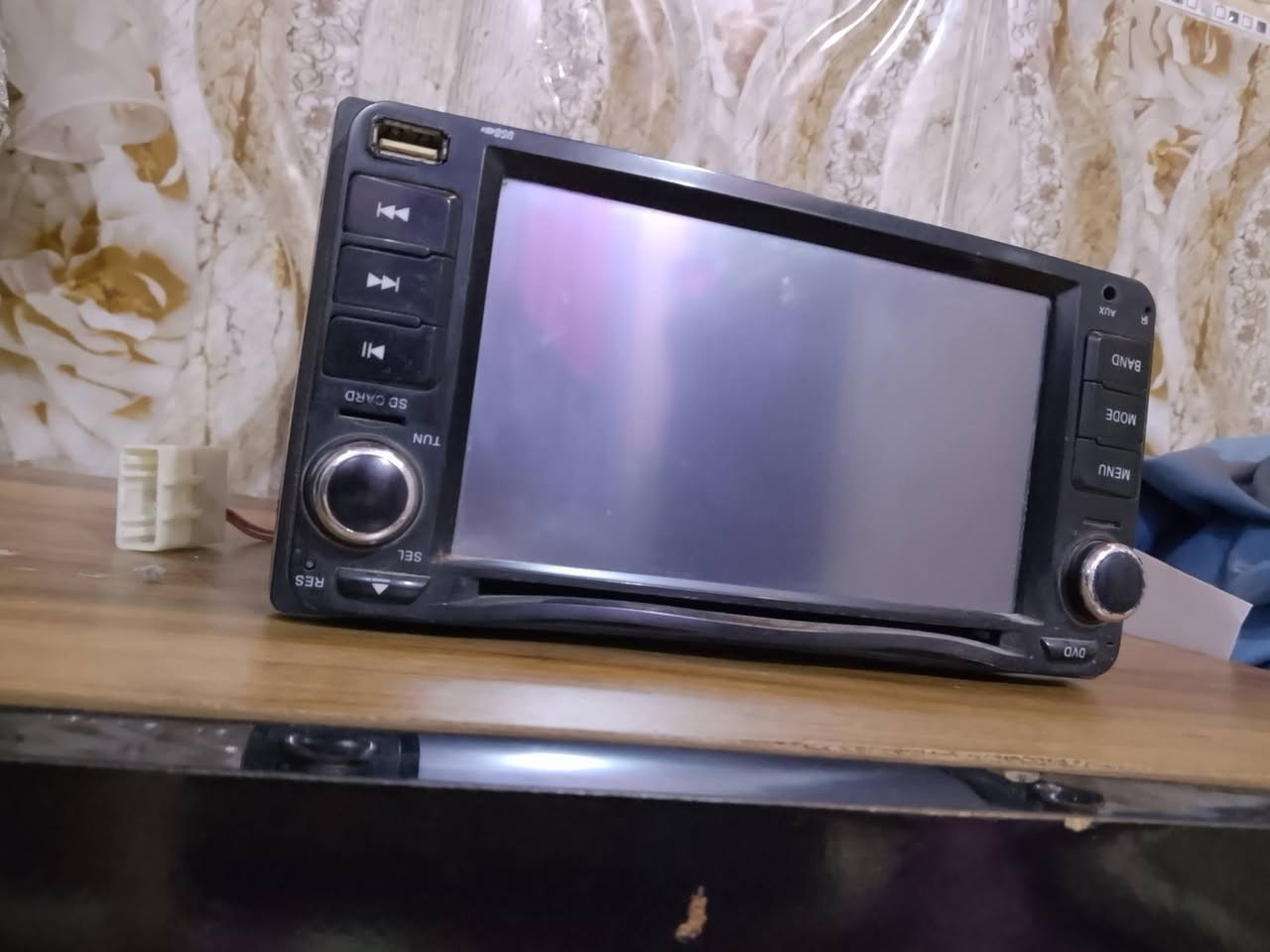 بيع مسجل راديو سياره وعقل سياره ابسم للتعرف اتصل على الرقم ***********
