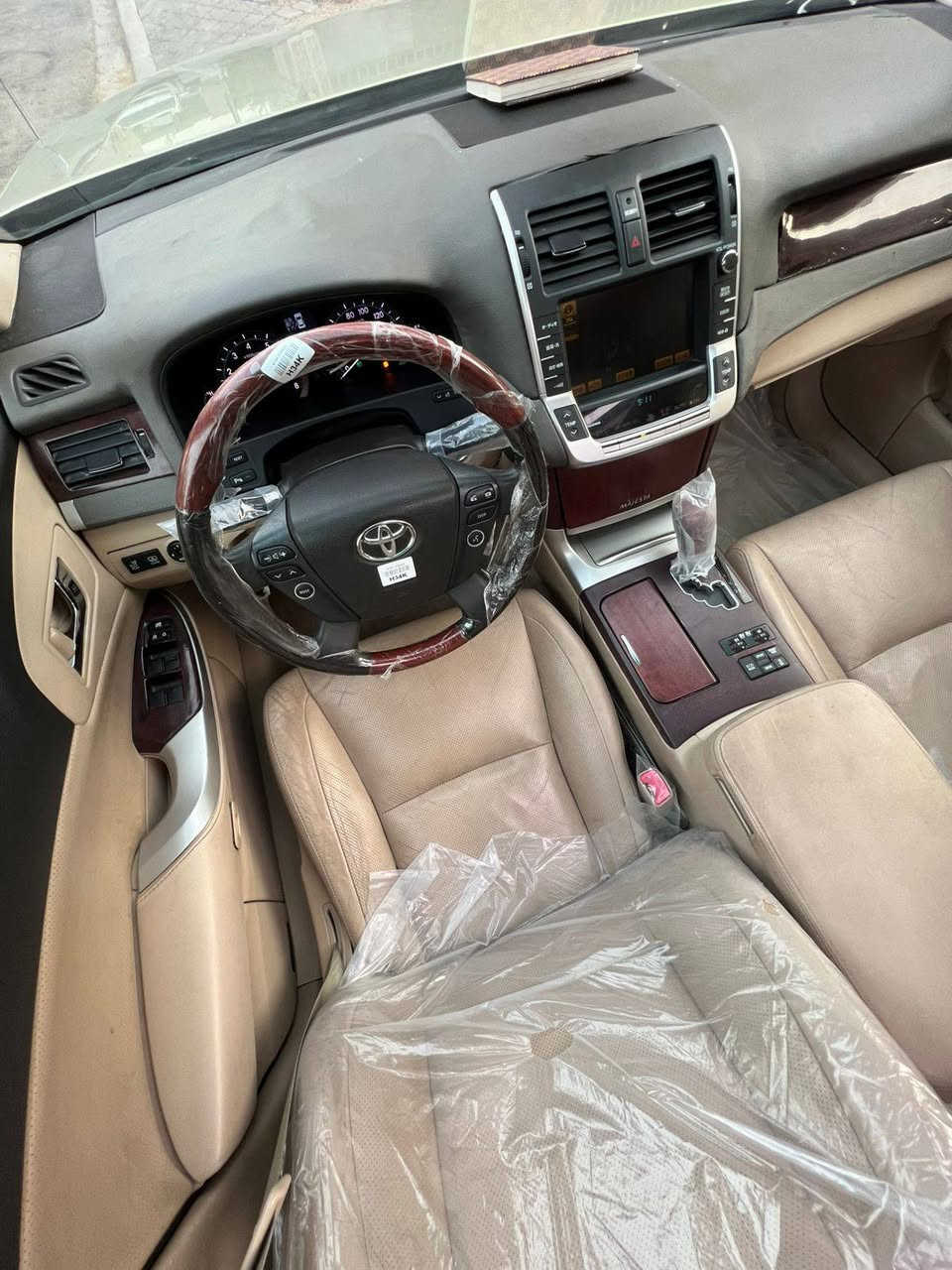 ماجسته مديل ١٢ مكفوله كفاله عامه من ضربه وصبغ وكص بعدهي بريحة الشركه اذا اشرح المواصفات لازم جريده شكو مواصفات ابالك بيها فول الفول كله شغال كبل تروح ترقم مكانها بلناصريه سعرها ١٢٠ بيها شي بسيط حك الجيه ***********
