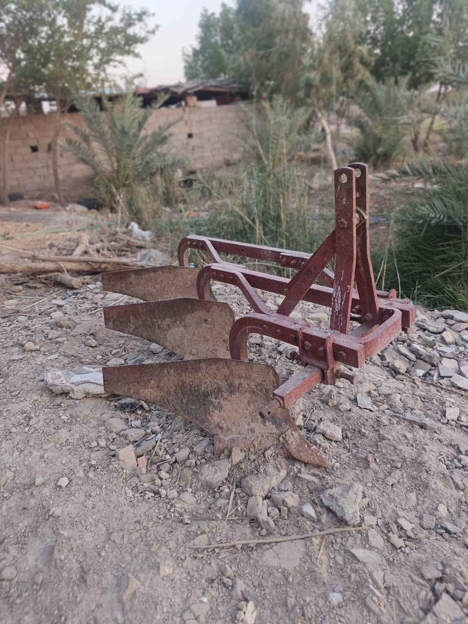 السلام عليكم مكينه عنتر نضيفه تواير جدد المكينه لا تبخير ولا تنقيص مكينه مال جناي وراهه فدان فقط استيرن باور تواير اماميه جديده السعر 3ملاين وبيه مجال حك الجيه العنوان ديوانيه الحمزه الشرقي  للتواصل ***********
