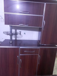 كونتر • نضيف • مستعمل قليل