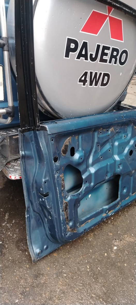 غراض باجيرو لبيع حاويه بغداد مدينة الصدر اورفلي *********** وتساب موجود خدمة توصيل موده
