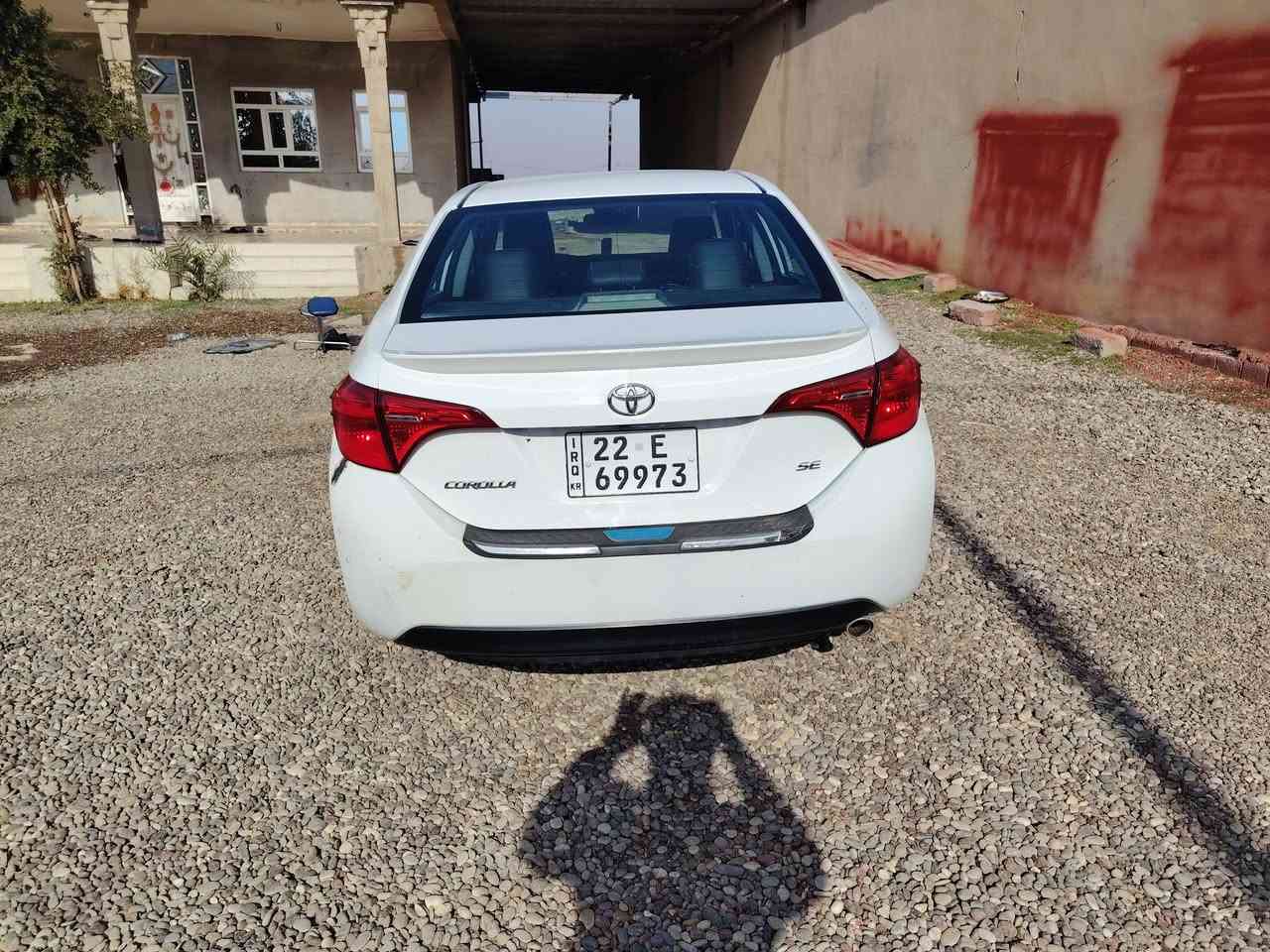 سلام 👋كورلا 19ابيض ثلجي ماشيه 80 يعني كلين بدون صبغ شرط جديده صدر جديد طخم تاير جديد ب3اوراق شرط تشقيل عن بعد كير ومكرك بشرط جديد جديد جديد يعني السياره على وضع شركه بشرط المكان الموصل ناحية القيارة قرية الحاج علي السعر 165 ووووووو الهاتف *********** كارتون
