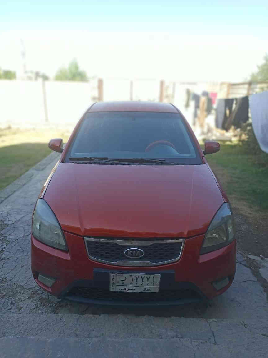 ريو برايد موديل 2010 خليجي رقم بغداد محرك 1600
السيارة بيها بنيد مبدل اثر وكعة طابوكه وليس ضربة وبيها جلح قليل بالقمارة وهالالات خلفية فقط والباقي مكفول.
تبريد ثلج صدر امامي خلفي ممتاز كير ومحرك ممتاز
السيارة ناعمة ونظيفة مال جناي وبأسمي.
السعر 83
العنوان بغداد
الاتصال *********** بغداد
