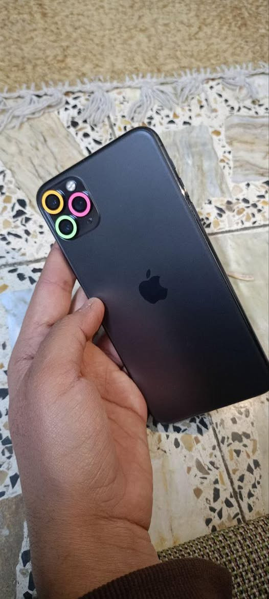 السلام عليكم 
أيفون 11برو ماكس 
ذاكره 512
بطاريه 74
بلادي وتر بروف برغي مامفتوح بي 
مكاني بغداد العبيدي 
***********
