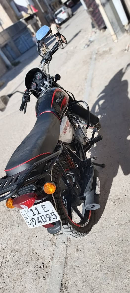 سلام عليكم بوكسر ٢٠٢٣ نازله ب ٢٠٢٤  مرقم بغداد لوحه وسنويه  دراجه جديد محرك مكفول أي نقص مابيه مكاني مكاني بغداد الاستفسار ***********

