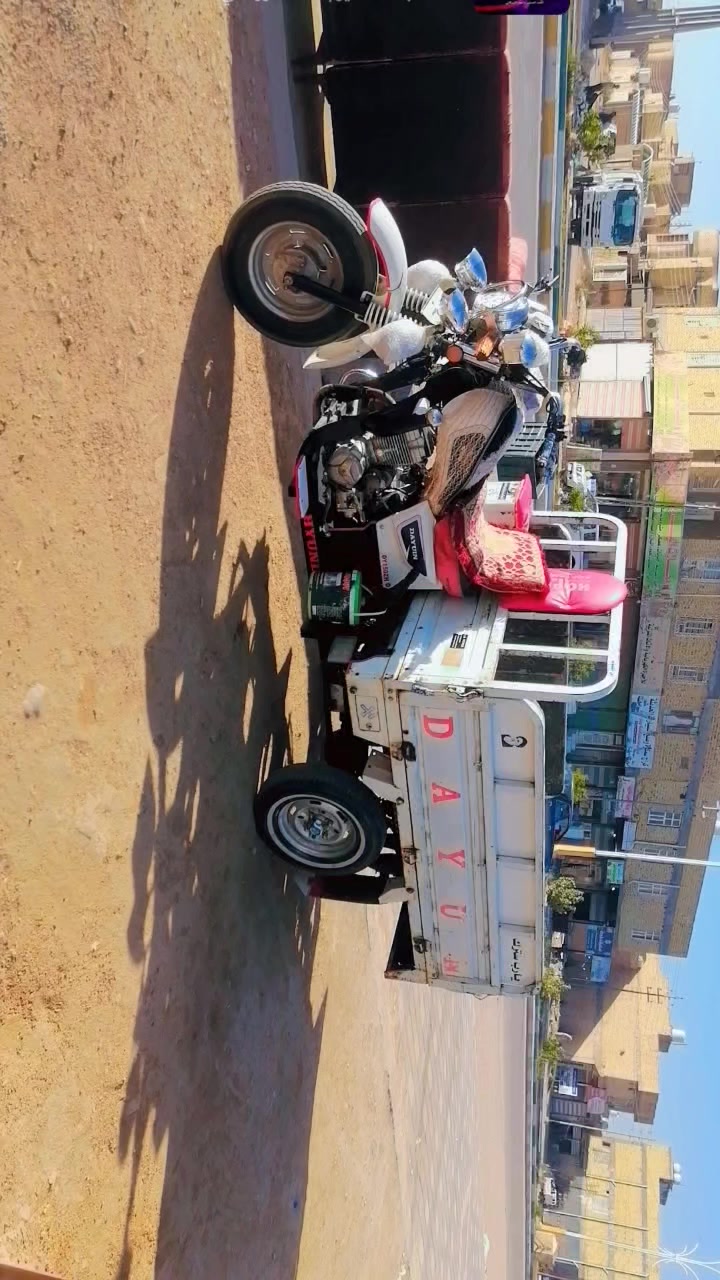 سلام عليكم ستوته البيع مكينه تخبل ناعمه وحلوه مامفتوحه جديد تعمير وغراض كله جديد كهربايات كله شغاله وراق اصوليه موديل 2021 السعر ب1850وبيه مجال  المكان شطره 📞***********
