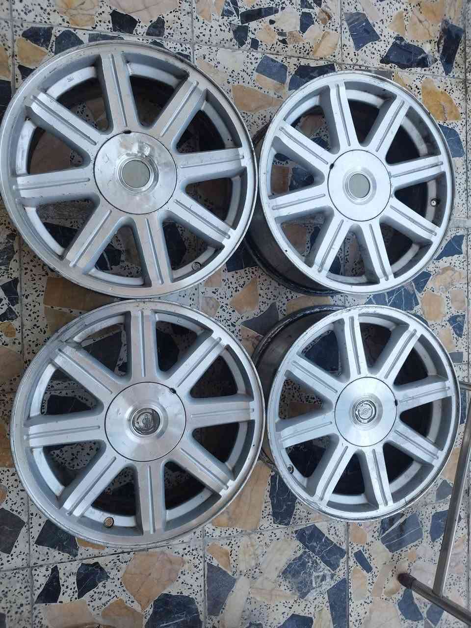 ويل كب امريكي اصلي دوج كرايسلر  حجم 18
السعر 225الف بي. مجال ان شاء للشراي. 
‏‪0771 109 3081‬‏
اخوان رجاء اخوي الي ما يشتري لا يطب يعامل والي يكسر بالحاجه كذالك. والي لكي ارخص خلي يروح يشتري ليش جاينني 
والي يشوفه غالي الله يرزقه بالارخص. والله ولي التوفيق
