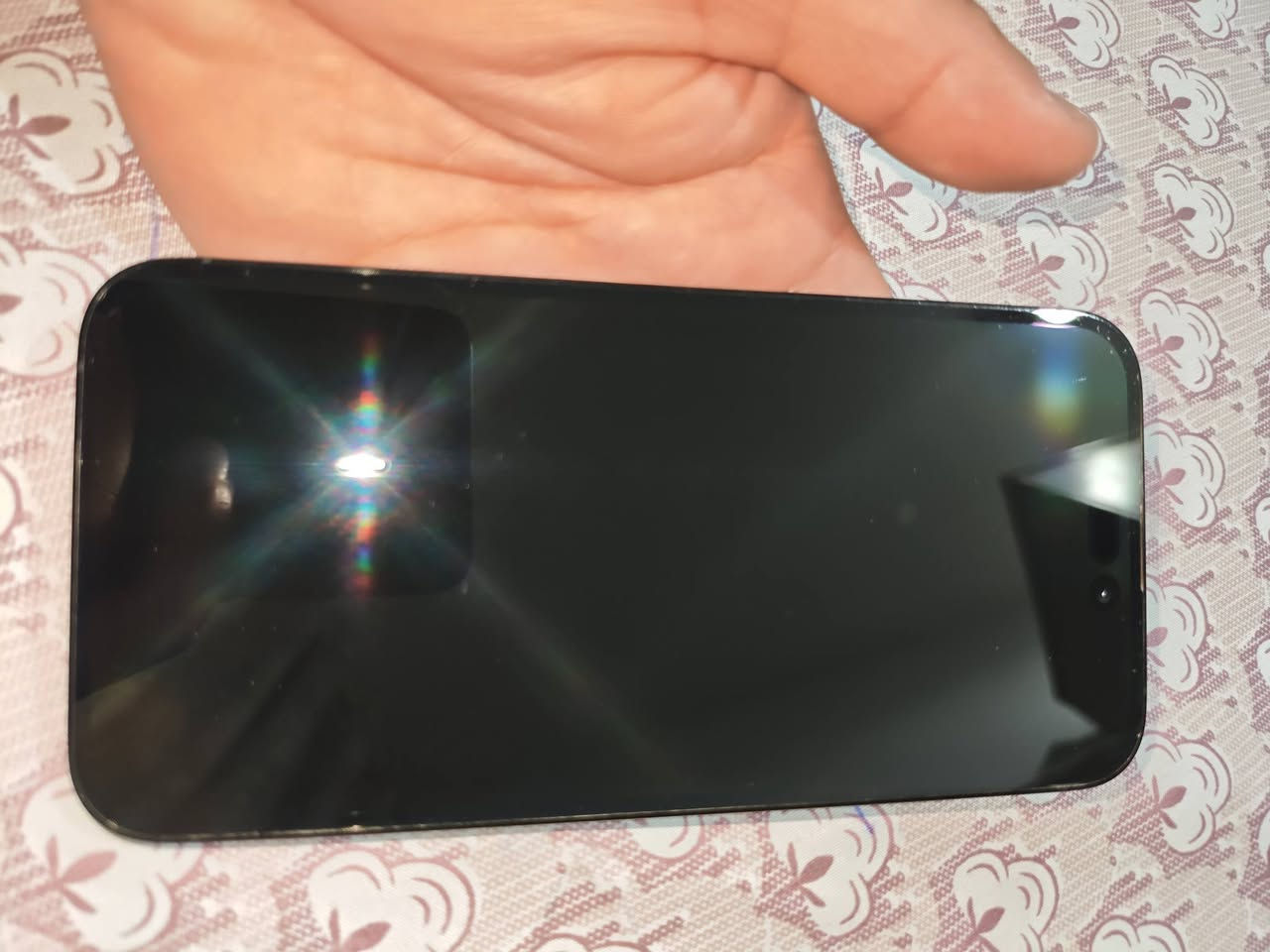 السلام عليكم ايفون 14 برو ماكس جديد جديد جديد بطاريه 84 لا معلايه ولا مبدل بي اي شي اكفله الك من كلشي وعلفحص جهاز على ايدي واستخدام قليل جداً ... مكاني الدورة ابودشير *********** 
السعر مليون و50 وبي مجال
