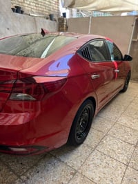 حبايبي النترا موديل 2019 سياره ماشية 116 هاذ حادثها وبيها حادث بل عراق...