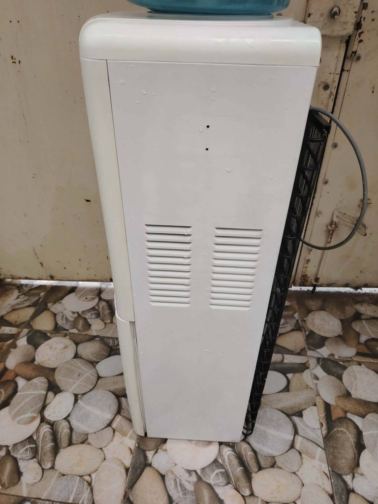 براد ماء اخو جديد رامكو فول نظافة الاصلي شغاال كلو بارد حار ثلاجة الاسفل شرط ثلج ضمان ٣ ايام..
ألسعر راسلوني خاص او اكون اسفل ألمنشور مكتوب مراسلة موصل, نينوى


**إذا كنت صاحب هذا الإعلان وتريد حذفه لأي سبب، رجاءا أرسل رسالة إلى الدعم الفني**