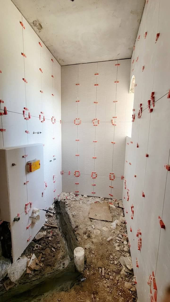 شغل سيراميك جدار وارضي لتواصل واتساب ***********
