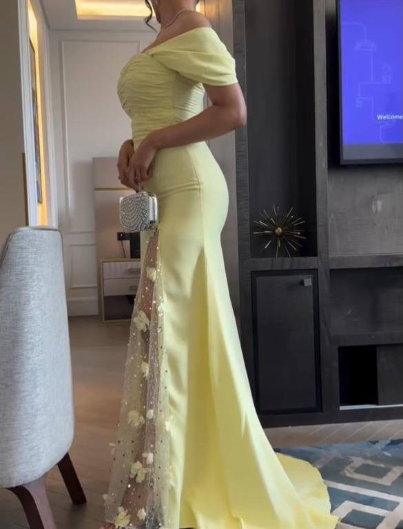 فستان اللون الترند راقي وانيق كلش باللبس وفخامه ملبوس ساعتين قياس 40و 38 التريده تدخل خاص


**إذا كنت صاحب هذا الإعلان وتريد حذفه لأي سبب، رجاءا أرسل رسالة إلى الدعم الفني**