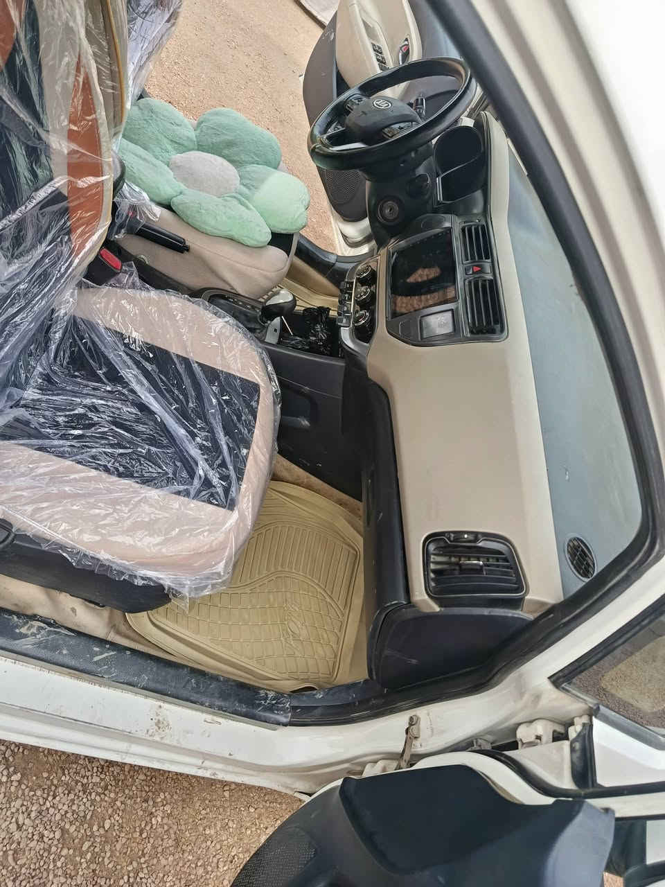 سياره كيا ريو موديل 12 خليجي
مكاني الحبانيه معارض الفلوجه 

تحكم ستيرن تدفه تبريد خير من الله

فتحه سقف اشاير بلمري امري شفط ضررها ضربه جاملق الخلفي 

تعال وبيك خير وتدلل ***********
