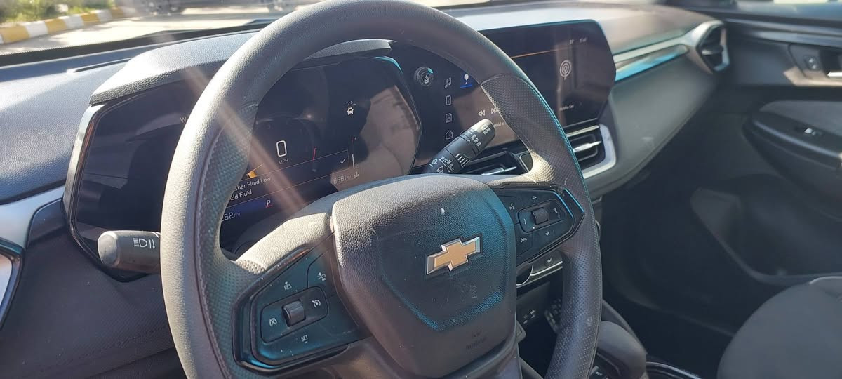 شوفرلێت ترابلێزەر 
مودیل 2025 LT
مواسەفات 
بەسمە 
شاشە گەورە 
گێج ئەلکترۆنی 
مەکینە 3 پستن تۆربۆ 
دەبل ئەکسل 
داتاشۆ 
لێدران 
6 پارچه بۆیاخە 
پێش و پشت کەپس 
ناو دەرگا کەمێک گرتوە 
سەقفی توزیک PDR
ئێرباگ تەنها شان سیستەم 
3 مانگ کاتی لەگەلە 
سعری 120 وەرەقە 
شوێن هەولێر 
***********
*********** أربيل, العراق
