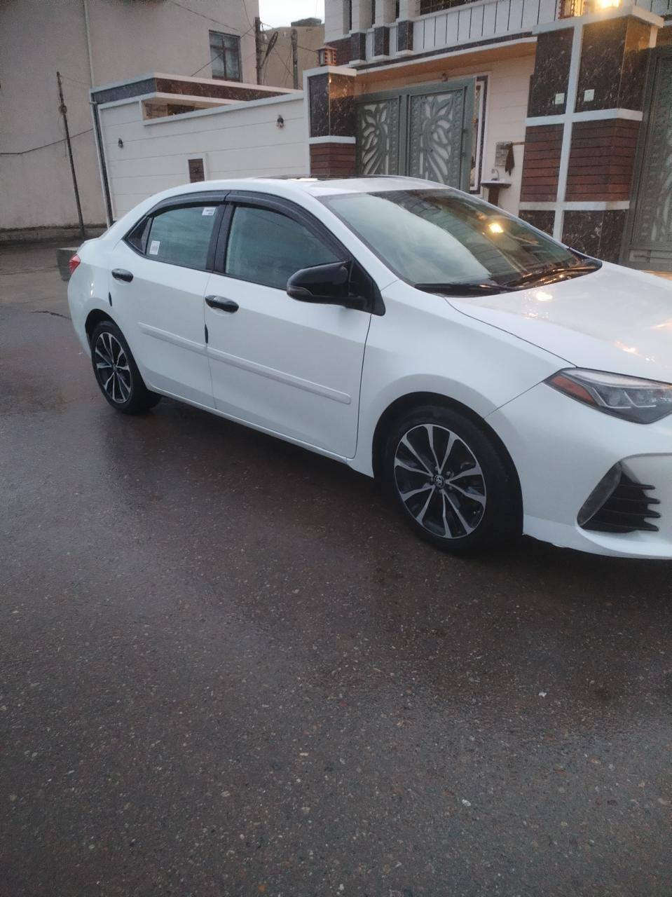 السلام عليكم
كورلا2017 للبيع   
فئه SE
رقم سليمانية باسمي شرط تحويل - وكاله 
سنويه 2029 هزة جديدة
_____________________
#مواصفاته 
_كامره  
_شاشه 
_تحكمات تبريد + تدفئة (بيانو)
_تحكمات ستيرن 
_أوامر صوتية
_داخل اسود 
_ كشنات جلد مخمل 
_محرك 1800
_ كير9 نمر 
_شفتات ستيرن 
_ليد نهاري
_ عدسات زينون
_مثبت سرعه  
_اشاير بالمري + هيتر
_ماشيه 164الف
_دخول ذكي
_تشغيل بصمة+ابواب+جنطة
_فتحة سقف
_انظمة القيادة(Sport+Eco)
_نظام مانع الانزلاق 
_ويل 19 بلادي
_مدخل(USB+AUX)
_رادار أمامي 

محرك وكير شرط وبعد بيها هواي مواصفات والسيارة احلا من الصور مال جناي
السعر: 167 وبيها مجال بسيط
مكان السيارة سامراء
___________________________
#ضرره 
ربع البند صبغ +هلال الجاملغ+ بارد قليل برأس الجاملغ الامامي والسونار مرفق مع الصور

للأستفسار ***********
