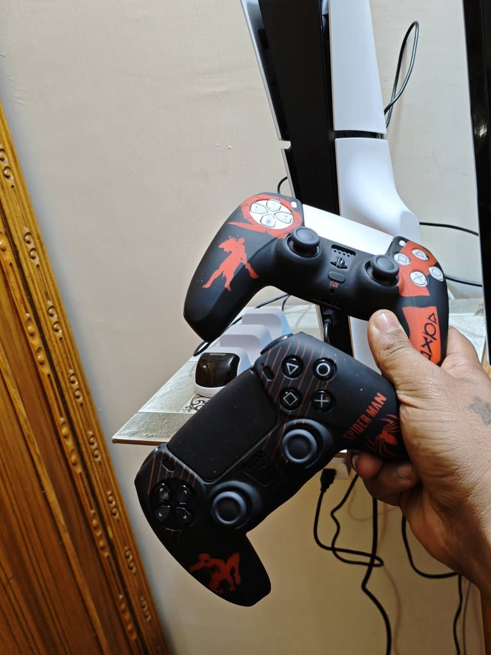 بلي 5 سلم ذاكره 1 تيرا كامل ملحقاته اصليه ومطابق مع الكارتونه استخدام قليل ونظافته  95 بالميه لا مفتوح ولا مصلح وكامل ملحقاته اصليه جوستك اصلي وكيبلات اصليه وكارتونه
بلي 5 سلم ذاكره 1 تيرا كامل ملحقاته اصليه ومطابق مع الكارتونه استخدام قليل ونظافته  95 بالميه لا مفتوح ولا مصلح وكامل ملحقاته اصليه جوستك اصلي وكيبلات اصليه وكارتونهه
جهاز شخط ما بي وشرط الفحص
توصيل متوفر بغداد 5 محافظات 6 هم شرط الفحص
وياه جوستك ثاني اصلي 
و العاب عدد 5 مثل ما موضح بلصور و اسعارهن معروفه
USP1500
قاعده شحن جوستك 
ستاند بلي RBG
سماعه بلوتوث اصليه 

بيع فقط بدون مراس ⚠️


**إذا كنت صاحب هذا الإعلان وتريد حذفه لأي سبب، رجاءا أرسل رسالة إلى الدعم الفني**