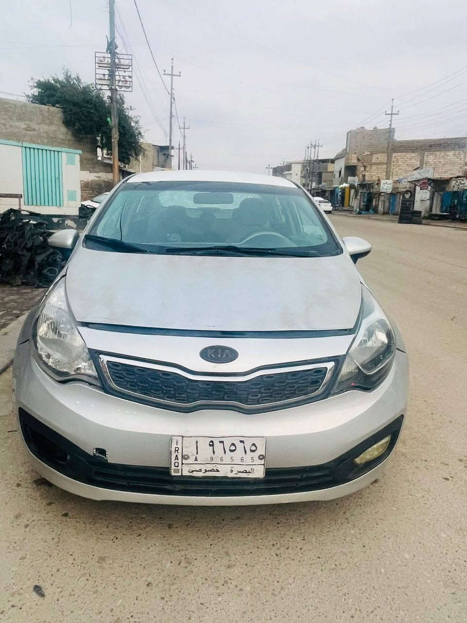 سياره كياا ريوو خليجي مديل 2015 سنويه 2027  مكفوله من الضربه  والتبديل بيه جراد خفيف    سياره حلوه خير من لله حداده حلوه كهربائيات عل لبلاد   عنوان البصره الجزيره سعره 75 وبيه مجال  لاتصال على رقم    ***********////‏‪مكلف بنشر غير متواجد عله الفيس
